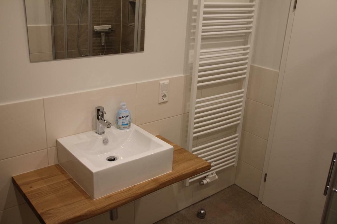 Ferienwohnung "Am Kreuzfelsen" Бествиг Екстериор снимка